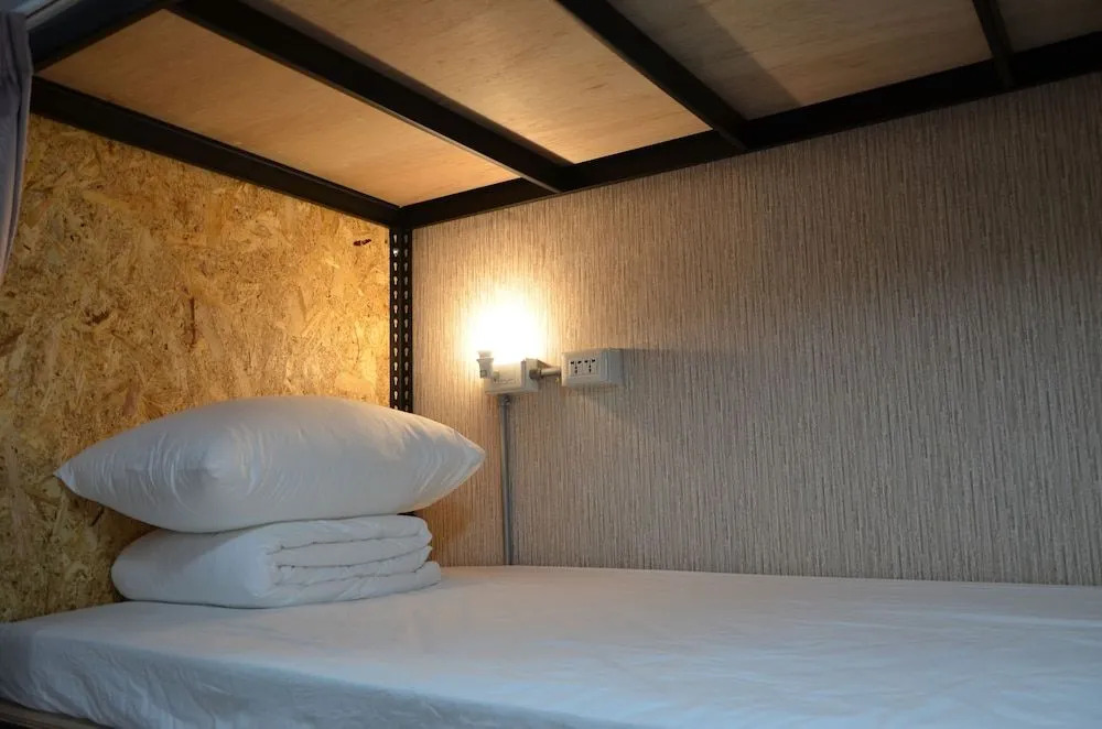 Hostel of Rising SUN