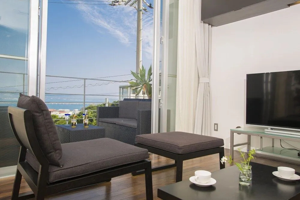 Resort House Plus-One
