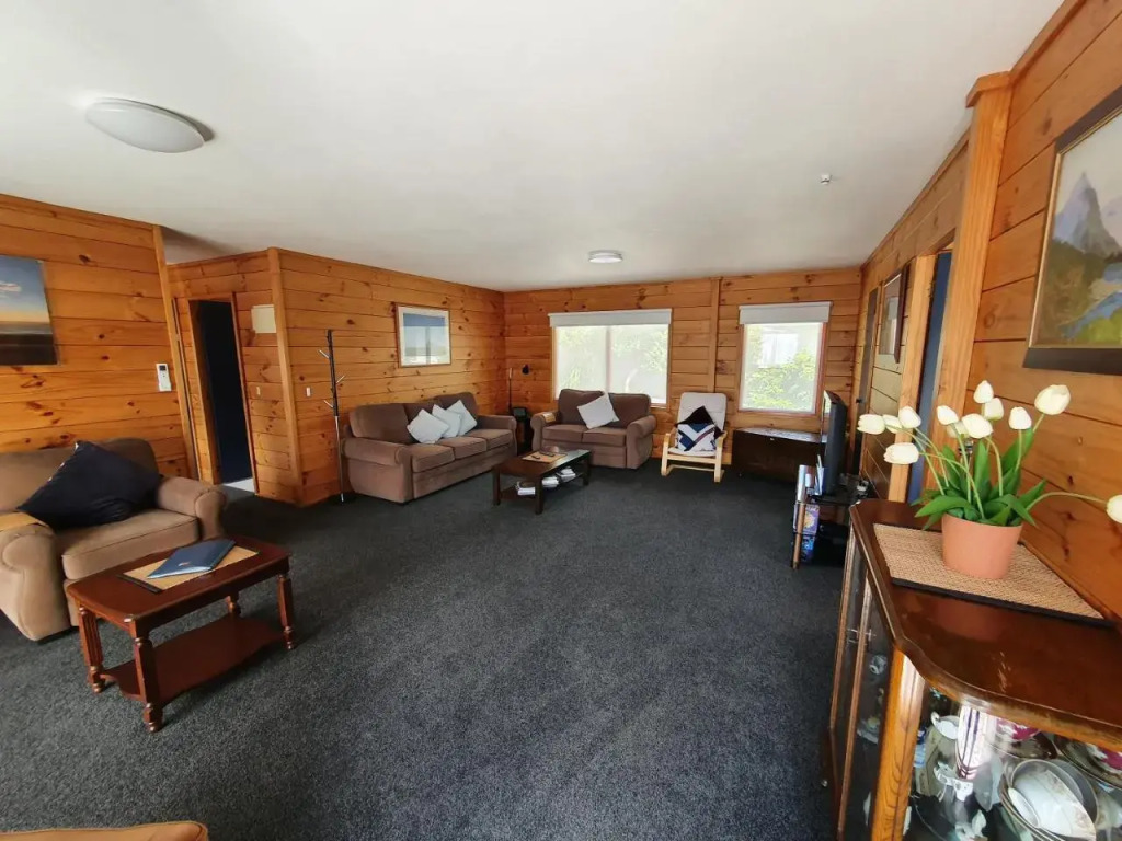 Pohutukawa Lodge by Orewa Beach