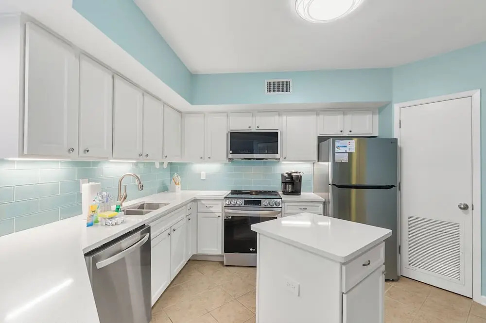 Windward Pointe 803