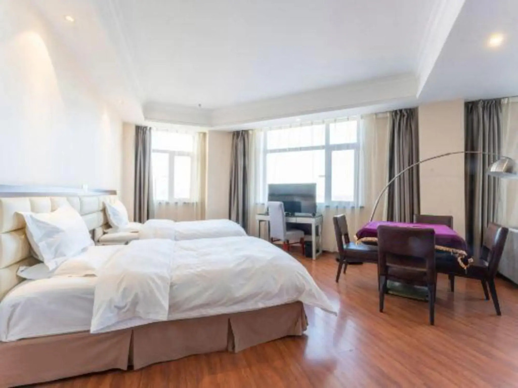 Xinwei Business Hotel