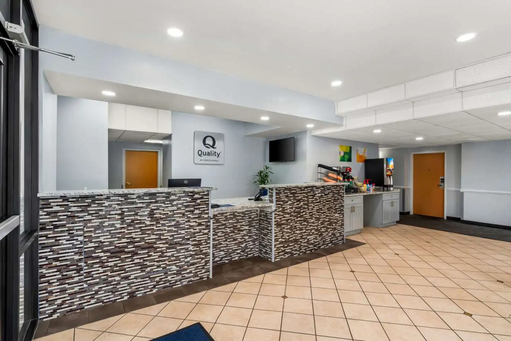 Quality Inn & Suites Biloxi - Ocean Springs