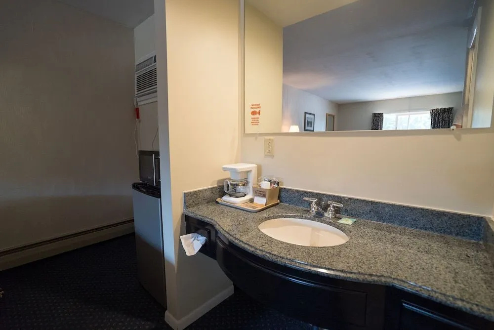 Inn at the Alpine