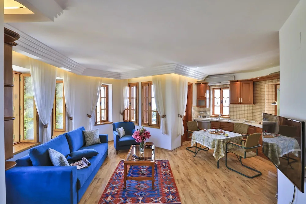 KC Apartments by Cinarlar