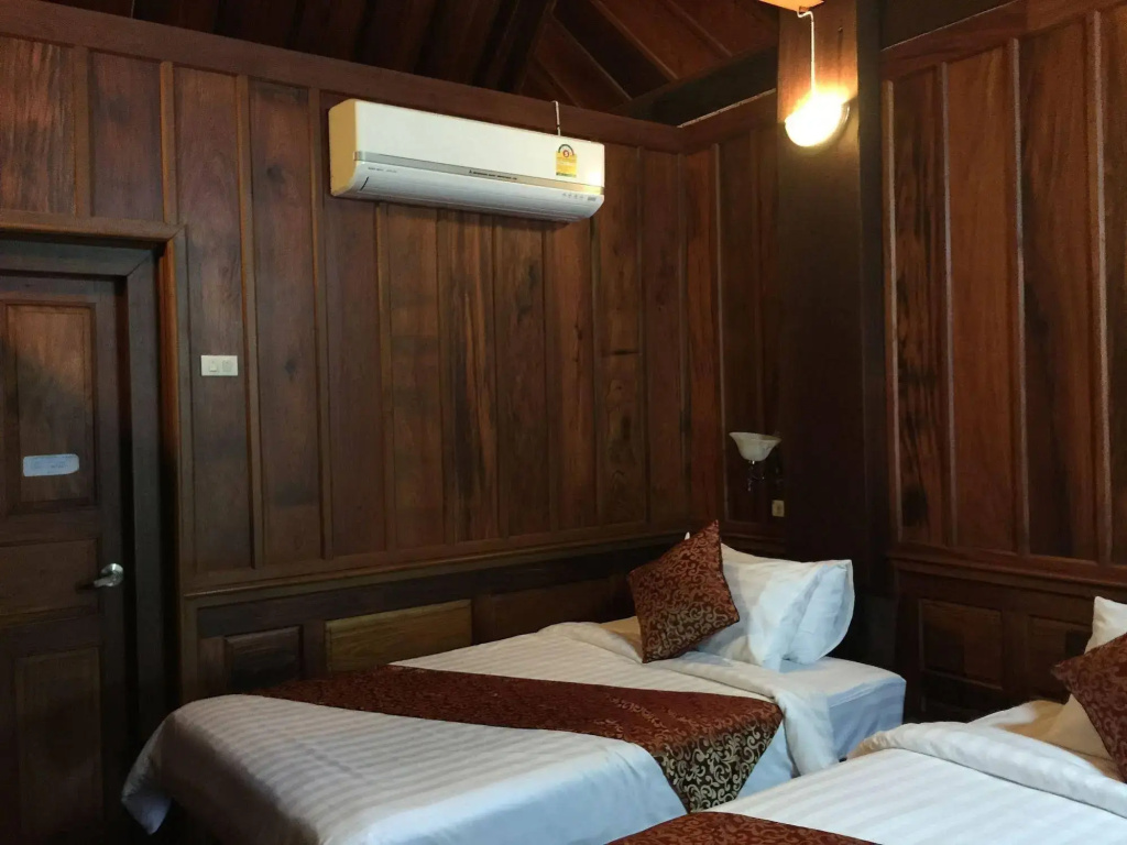Wooden Charming Boutique Hotel