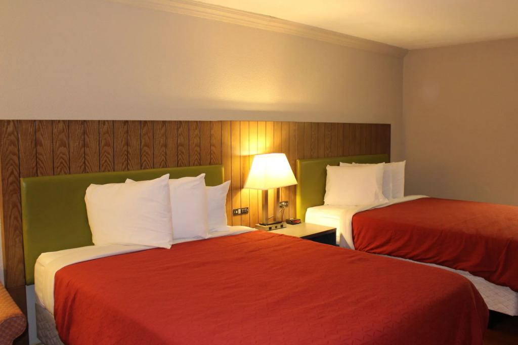 Garden City Inn