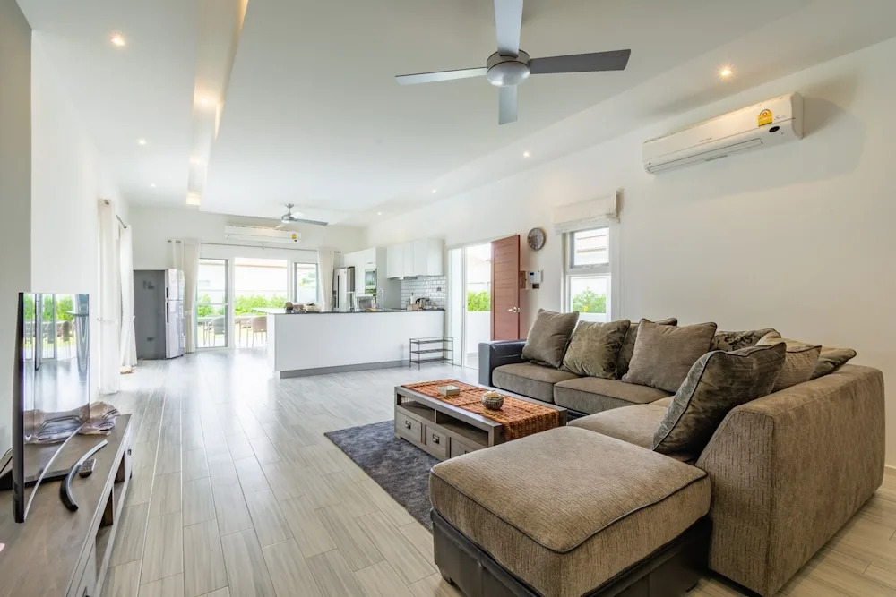 Tropical 3 Bedroom Pool Villa MP75