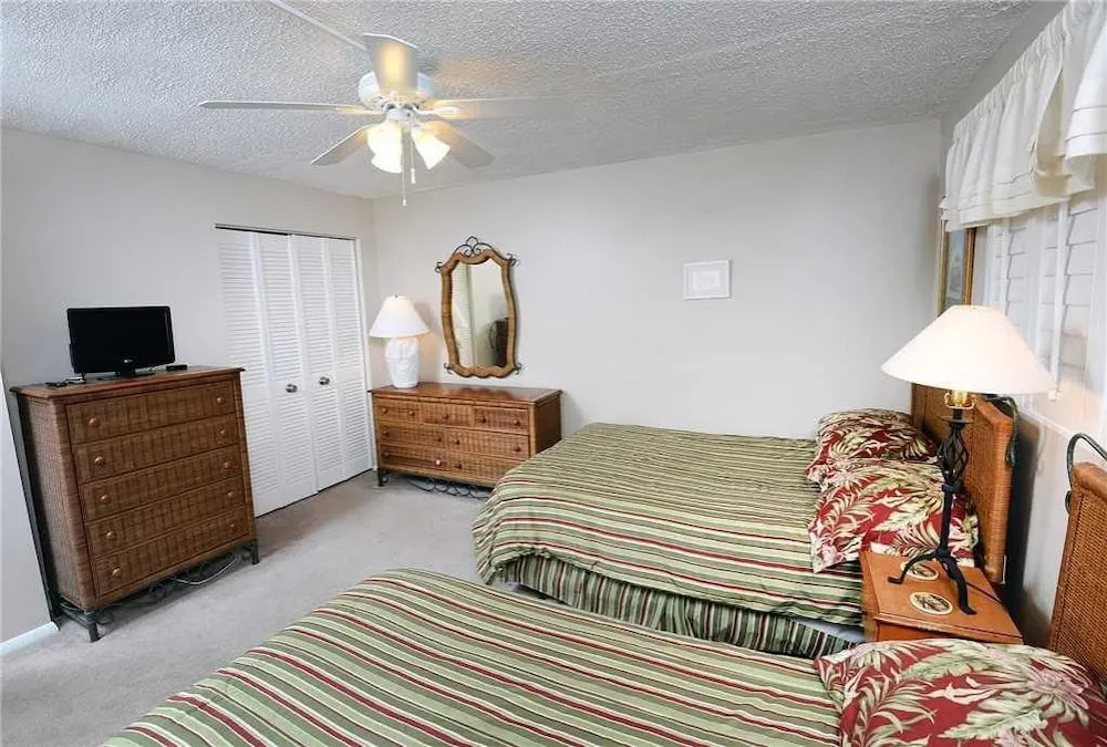 Regency Towers 1314 - Two Bedroom Condo