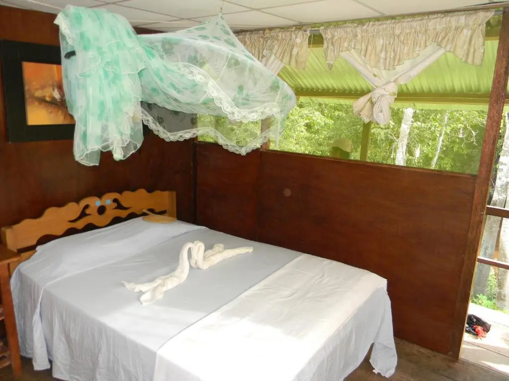 Jacamar Lodge Expeditions