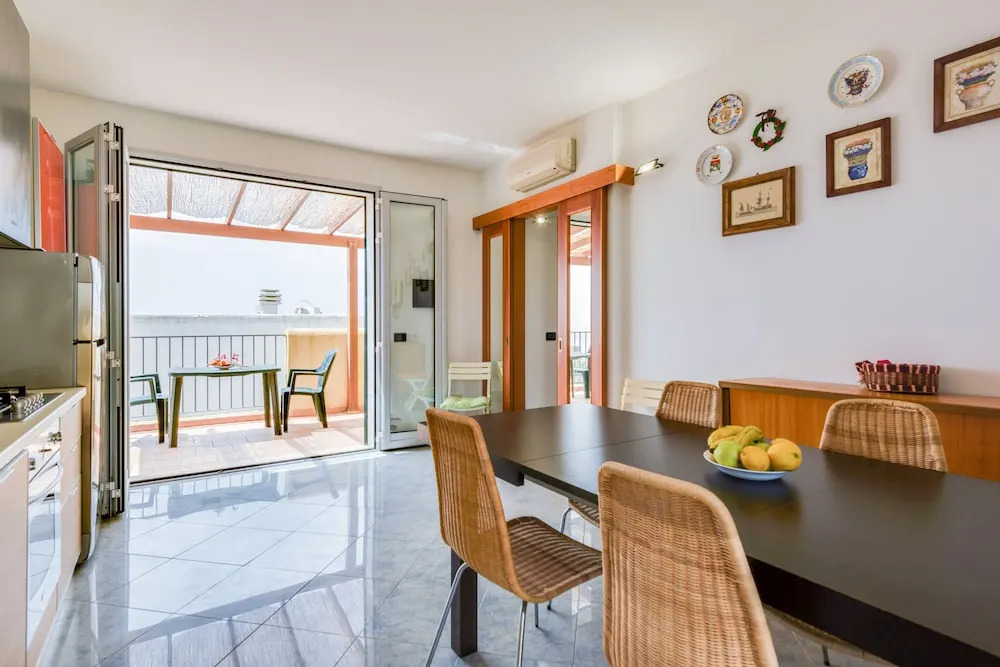 Lovely Apartment with Sea View Terrace