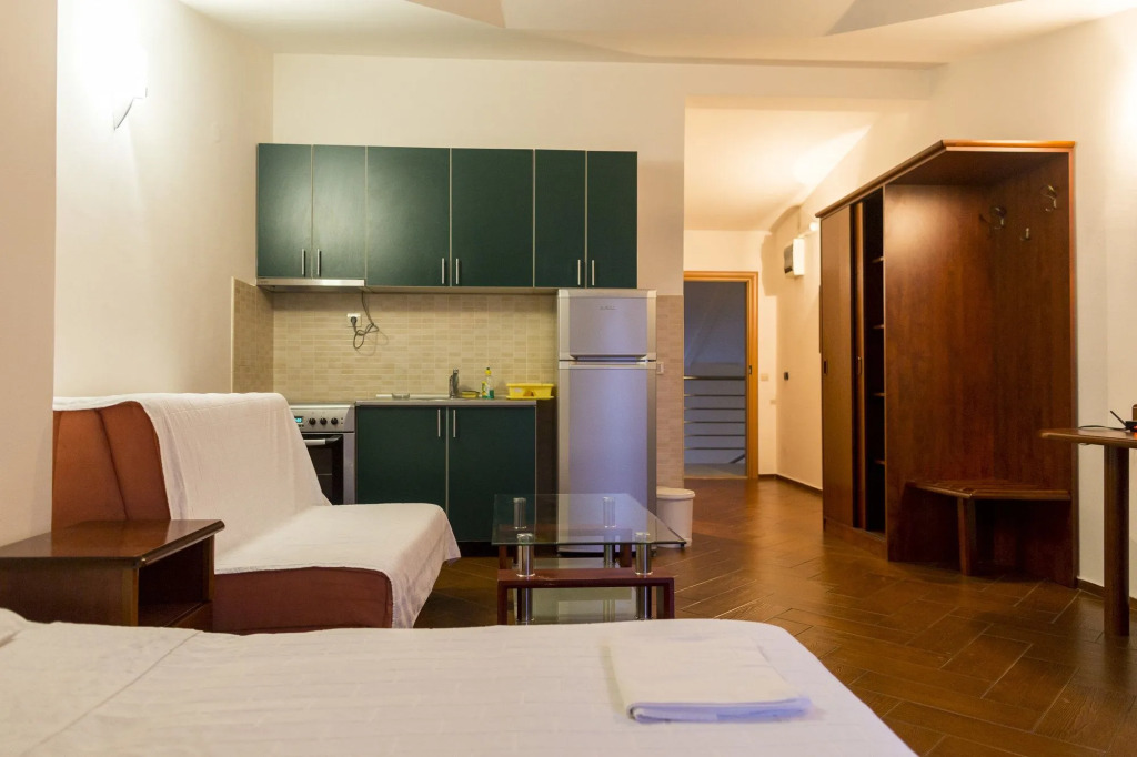 SMS Apartments