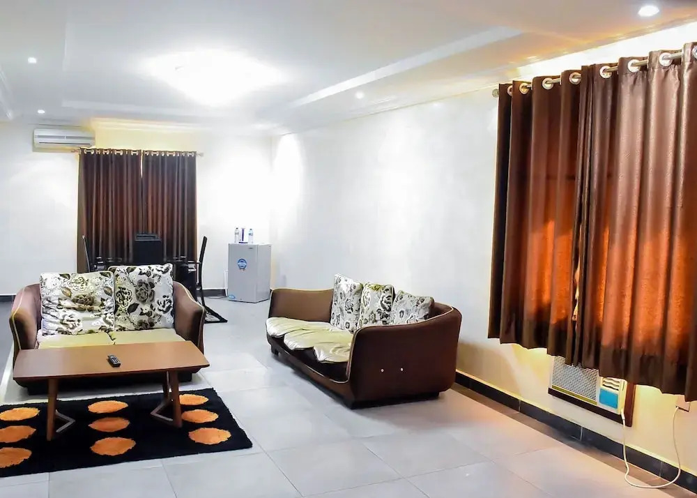 Yewa Frontier Hotel