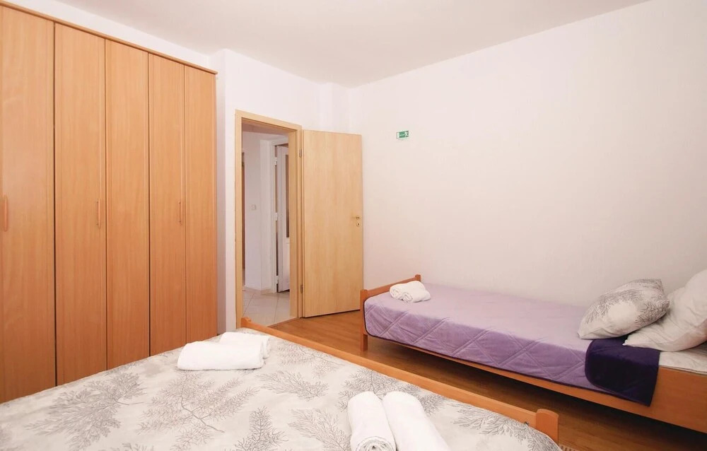 Beautiful Home in Prizba With Wifi, 2 Bedrooms and Outdoor Swimming Pool