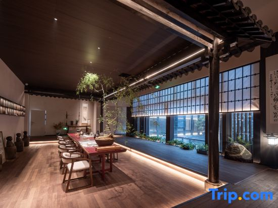 Huazhu Luxury · Jian Shan Jie Lu Tang-Style Boutique Inn