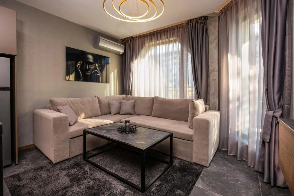 SOHO Apart House