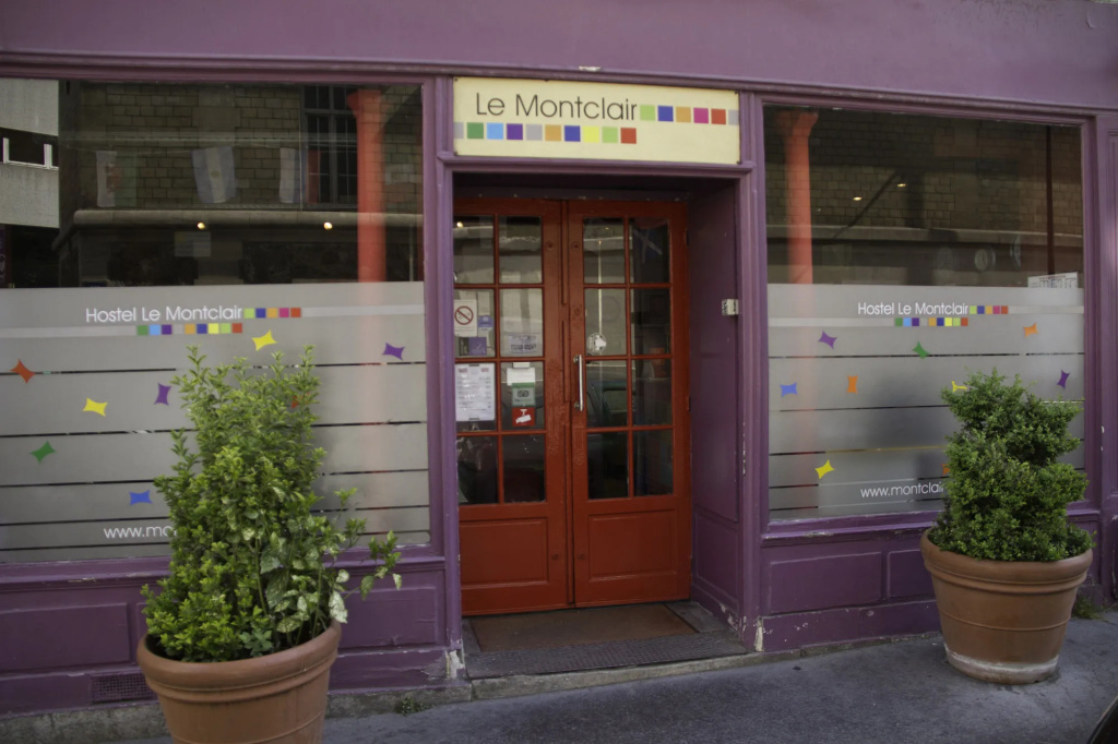 Хостел Le Montclair Montmartre by River