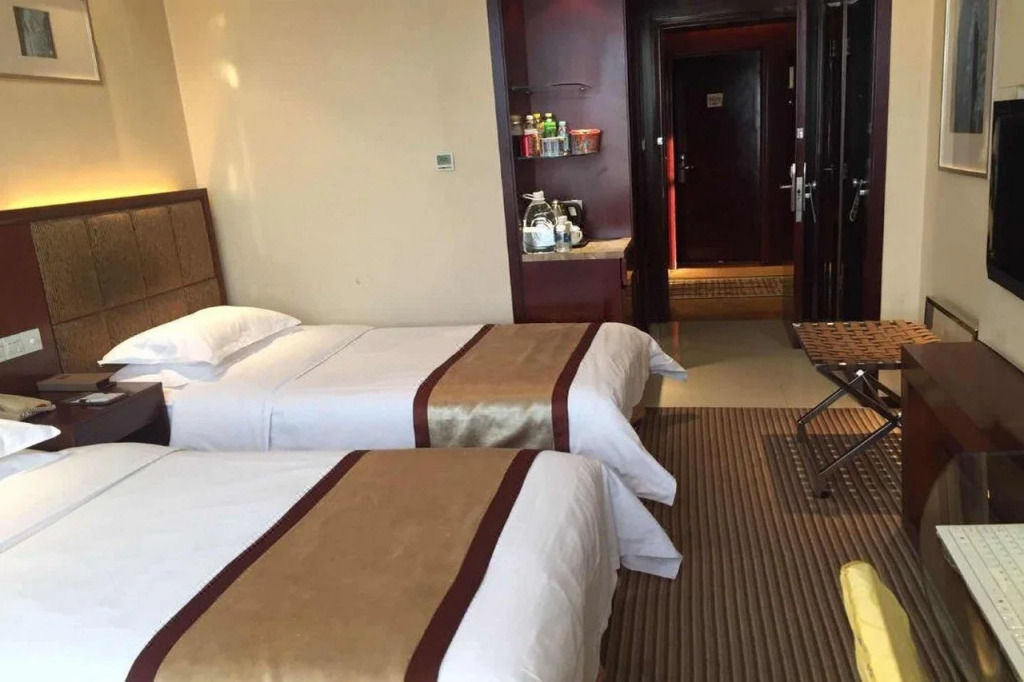 Sheng Bang Hotel