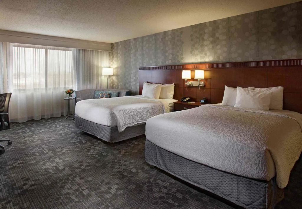 Courtyard by Marriott Fayetteville