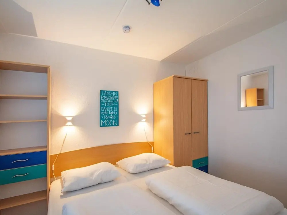 Spacious Holiday Apartment for 4 People