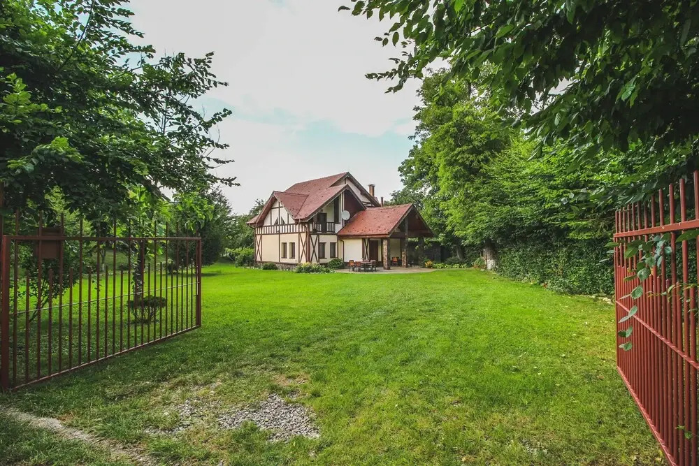 The Holiday House