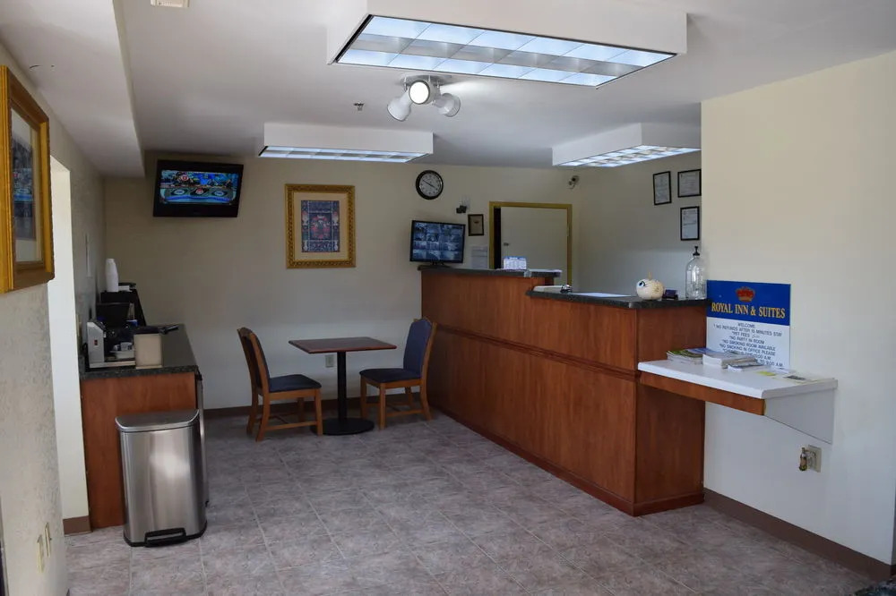 Royal Inn & Suites