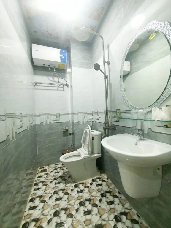 Van Quynh Hotel Dalat
