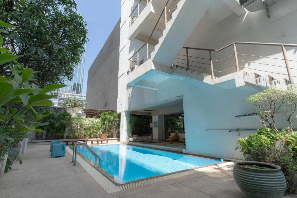 Journeyhub Sukhumvit 26, Bangkok