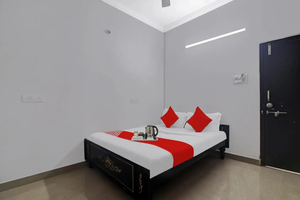 OYO 91495 Hotel Vijay Laxmi Residency