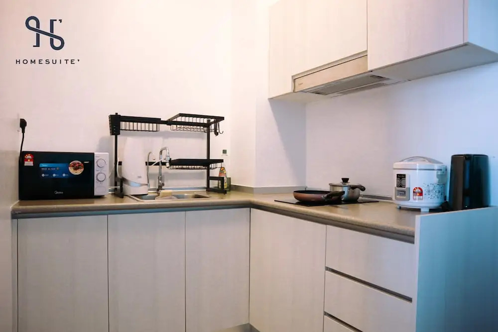 Homesuite Home at Jesselton Quay