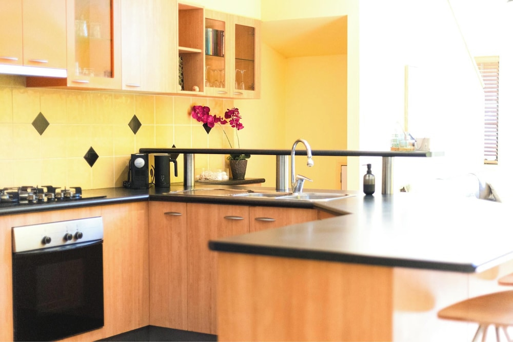 Coastal Holiday Home - Bradford 10