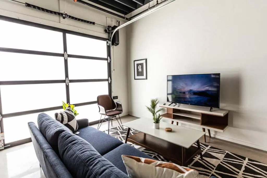 Amazing 1BR Loft Located Downtown