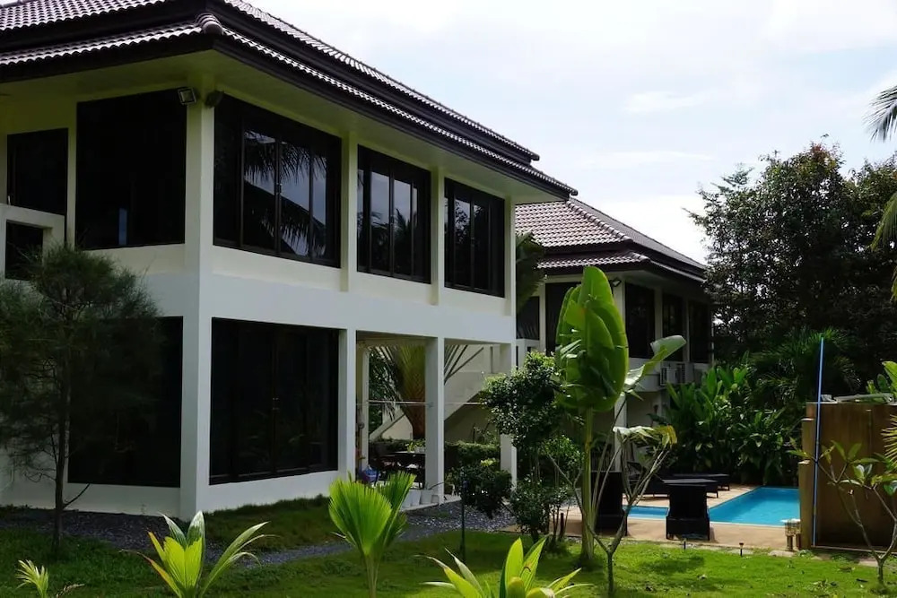 Twin Villas Apartment with Swimming Pool for 2 houses