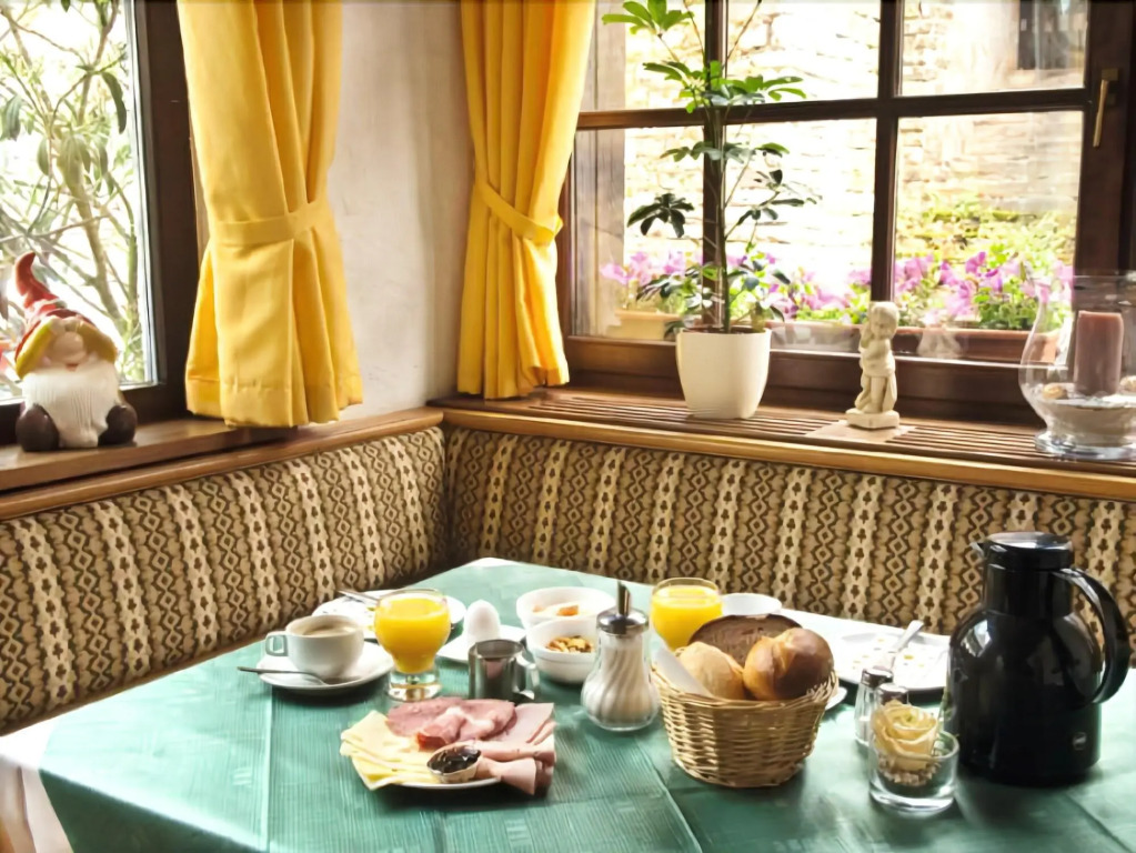 Moselstern Hotel Zum guten Onkel