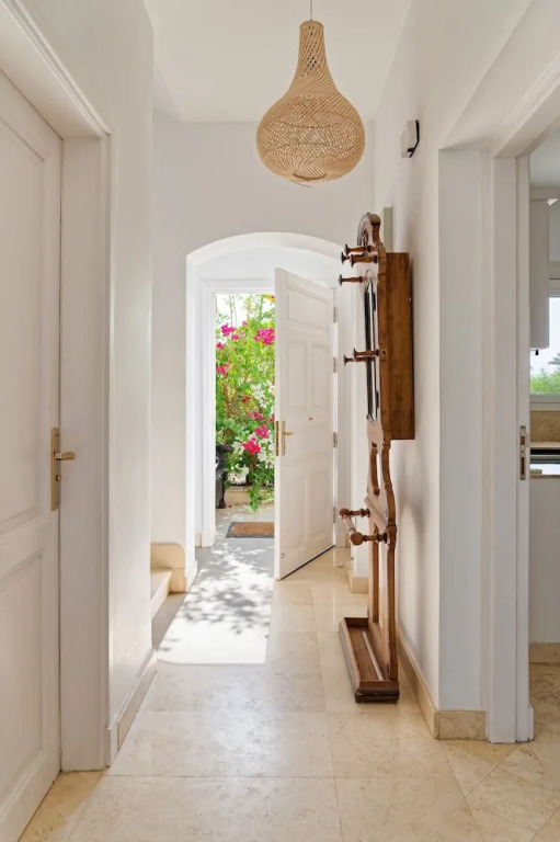 Vesta - Luxury Villa - 5BR - White Villas