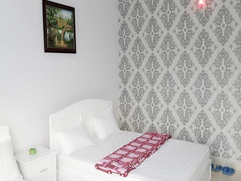 Hang Hoa Hotel