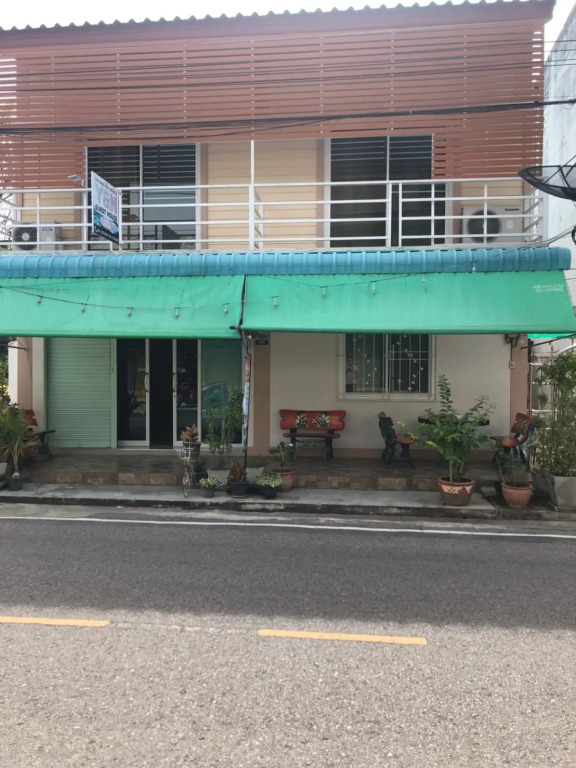 Y&N House