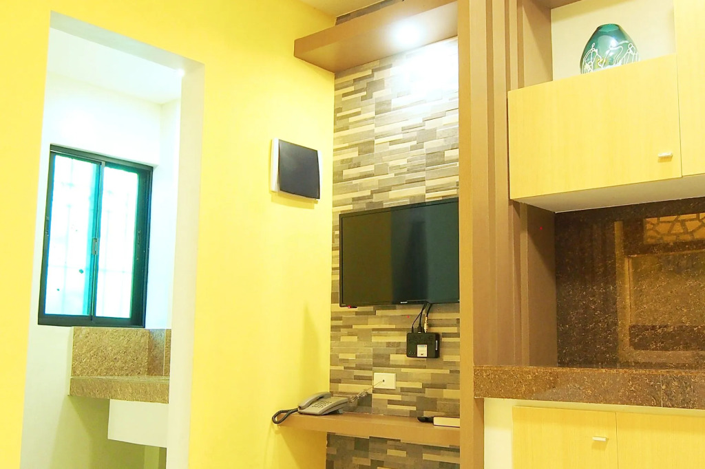 Marton Suites
