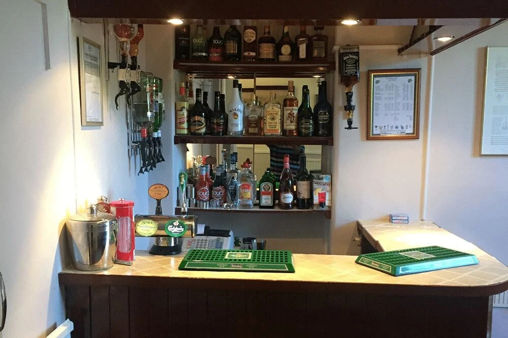 Torrs Hotel