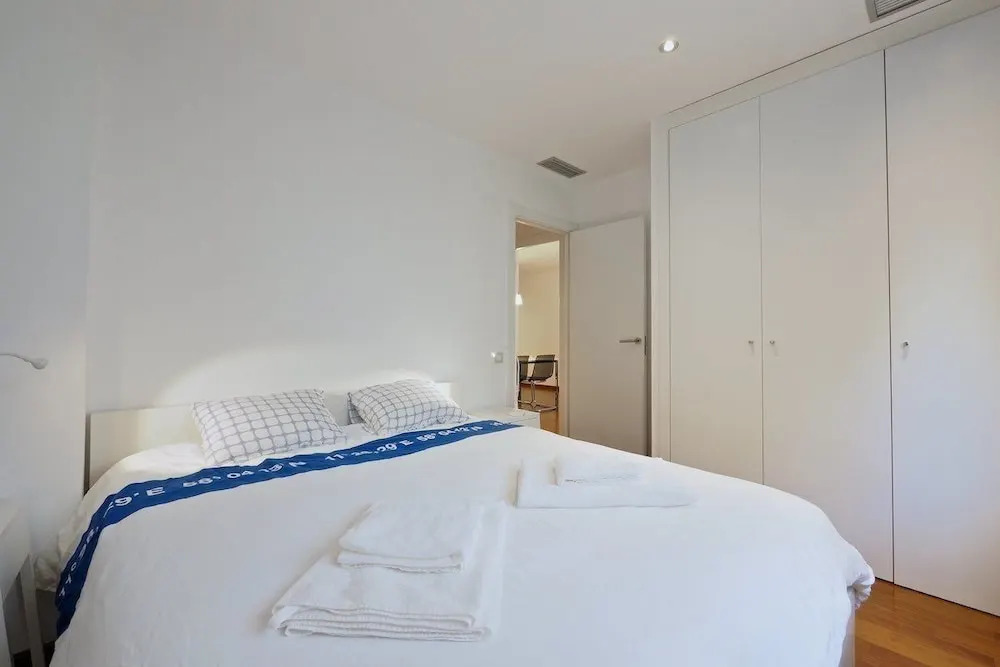 Les Corts Exclusive Apartments by Olala Homes