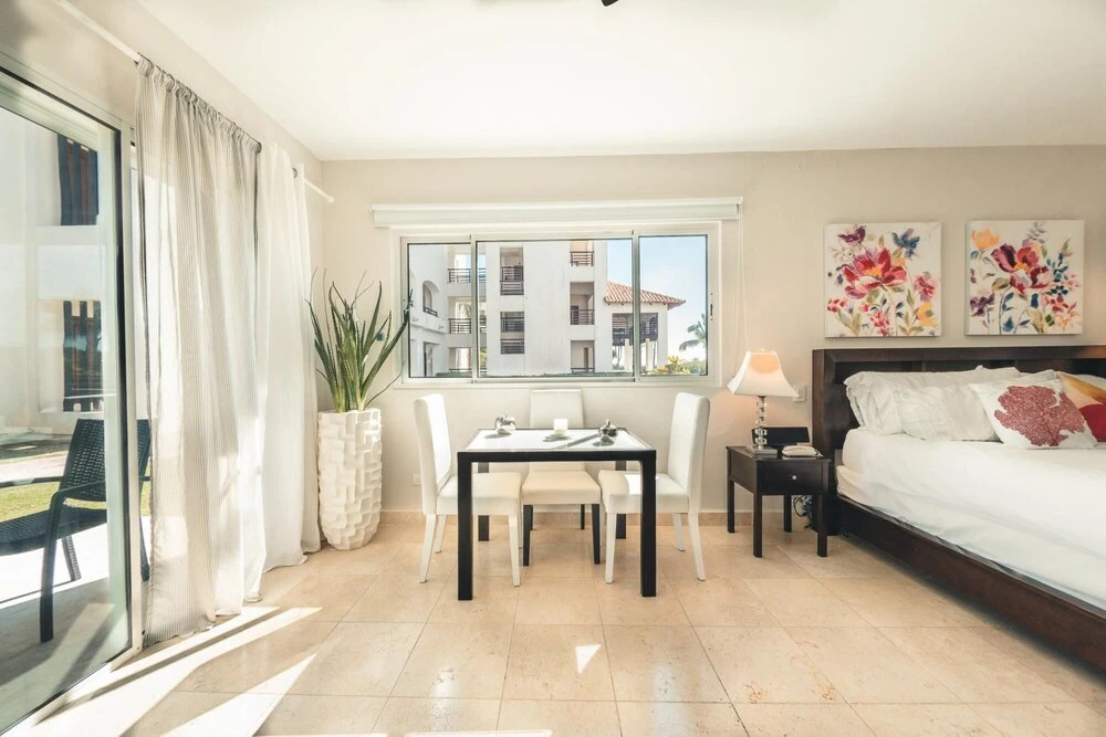 Stay in This Lovely Beachfront Studio at Punta Palmera BA3