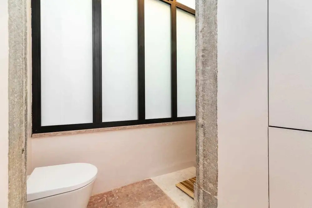 Design Spacious 2bd, 5mins From Lx Factory!