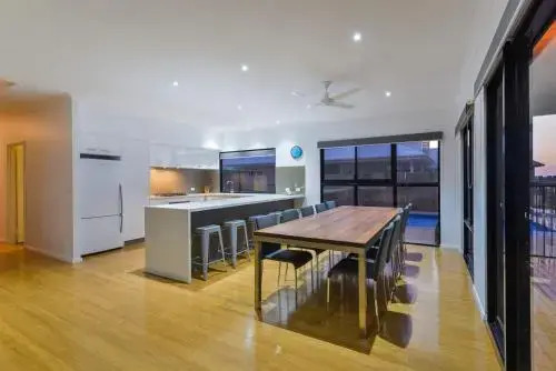 8 Kestrel Place