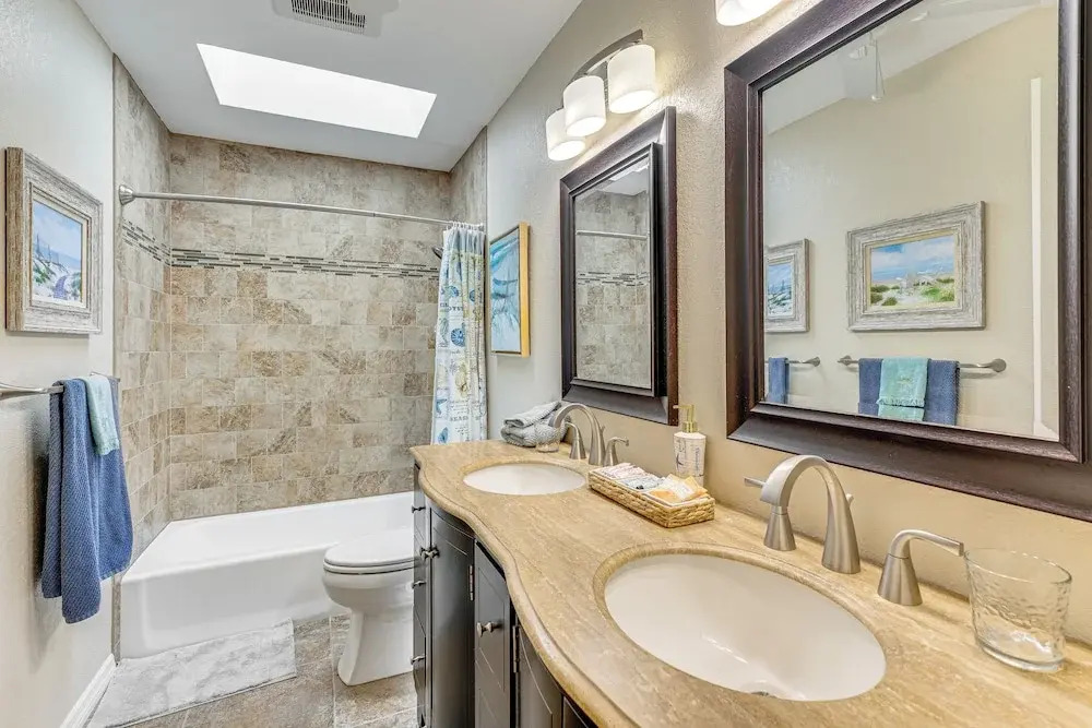 Heated Saltwater Pool & Dock: Port Charlotte Home