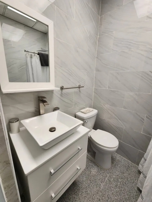 Modern Style 1 Br Near Beaches With Free Parking