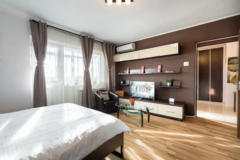 Studio 37 by MRG Apartments