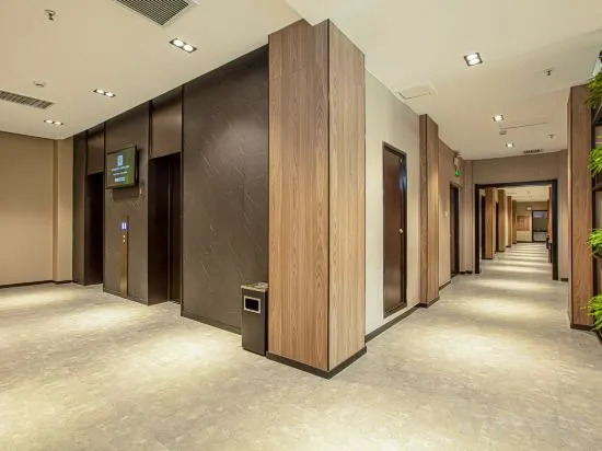 Moli Shuijing Boutique Hotel (Zhengding International Airport)