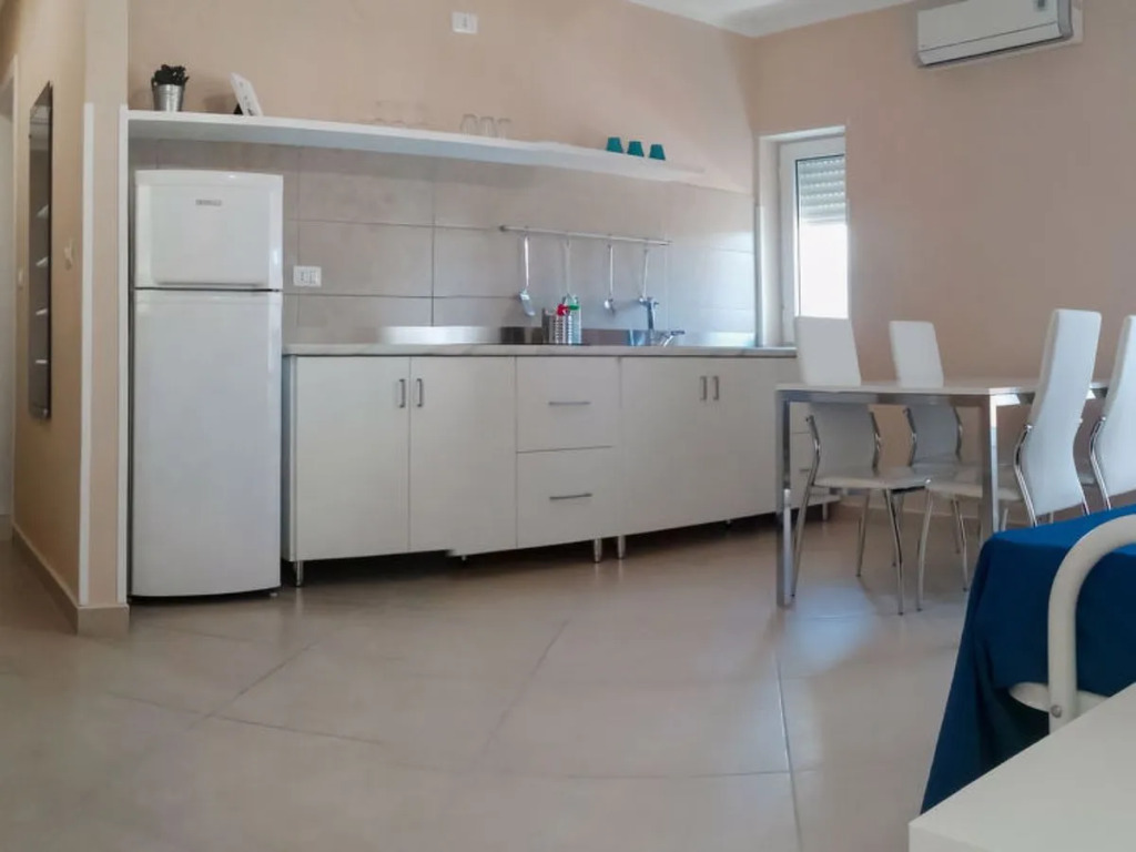 House Laura Ascea Marina 40042