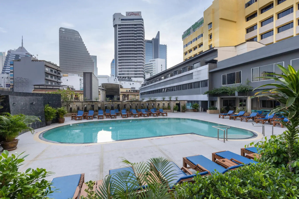 Nana Hotel
