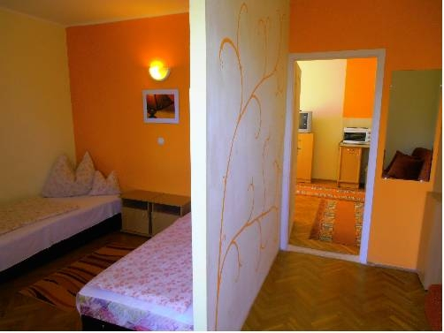 Almádi Apartments