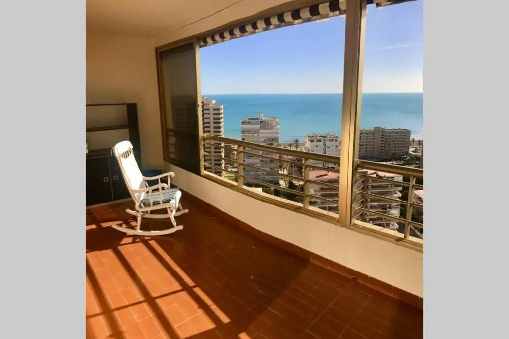 Leo piso 20 apartamento 4 pax Inmobiliaria Leo PLaya de San Juan